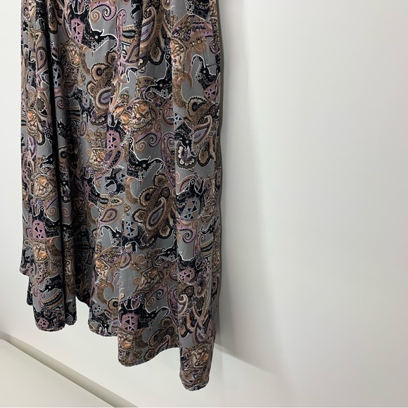 Vintage Heart & Roses Elephant Paisley Abstract Print Sleeveless Swing Dress - Picture 6 of 16